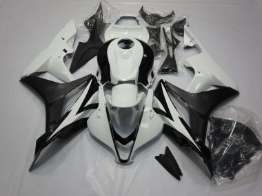 Aftermarket 2007-2008 Clean Black and White Honda CBR600RR Motorcycle Fairing